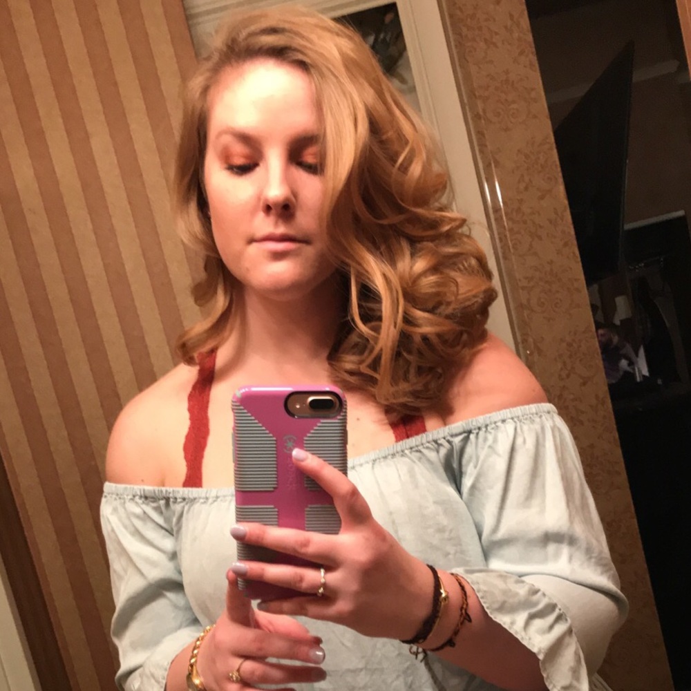 Meet your Posher, Daphne